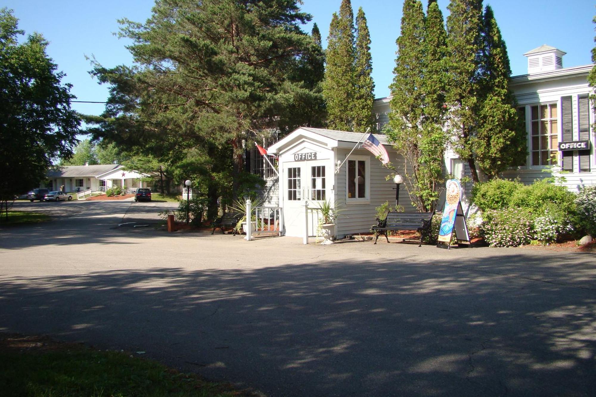 Colonial Resort-1000Islands Gananoque Εξωτερικό φωτογραφία