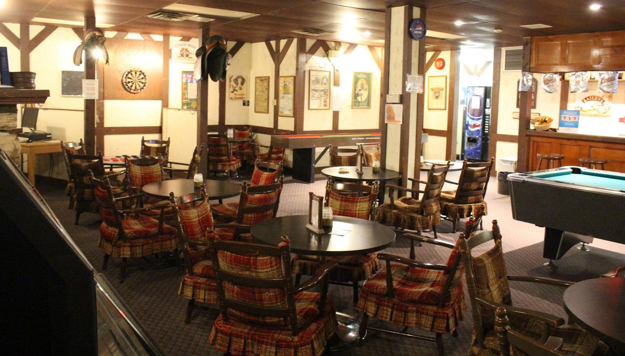 Colonial Resort-1000Islands Gananoque Εξωτερικό φωτογραφία